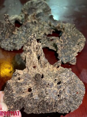 TRẦM MIẾNG CHÌM TỰ NHIÊN