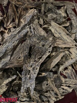 TRẦM MIẾNG CHÌM TỰ NHIÊN (Loại Vụn )